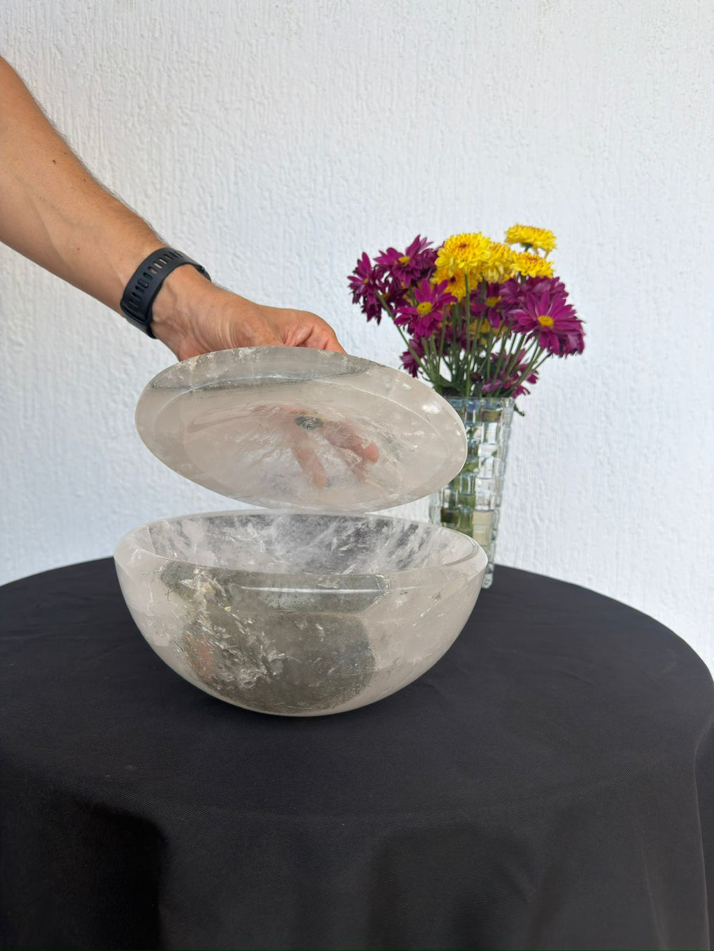 LIDDED QUARTZ BOWL WITH CHLORITE & RUTILE