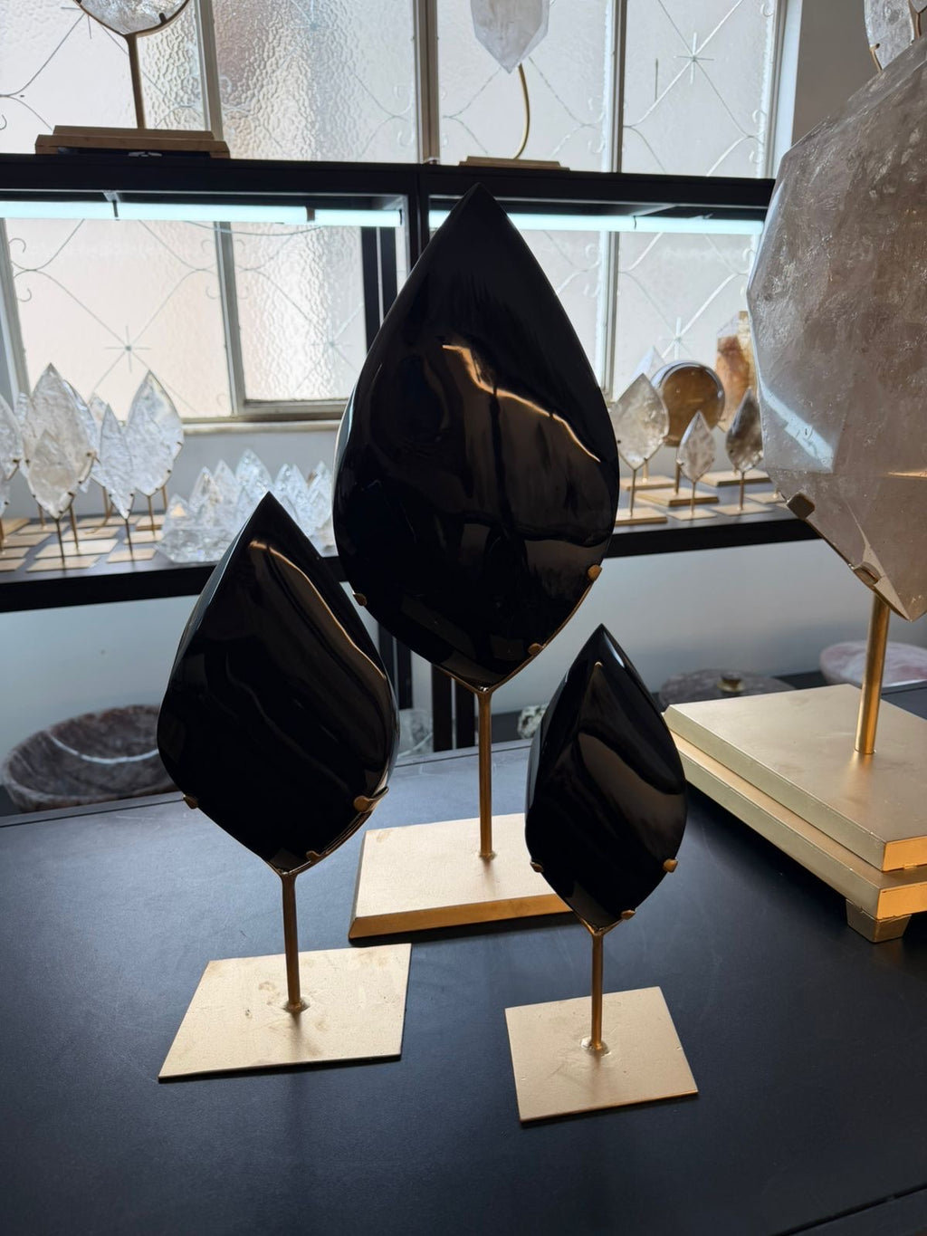 BLACK OBSIDIAN FLAME
SCULPTURE SET