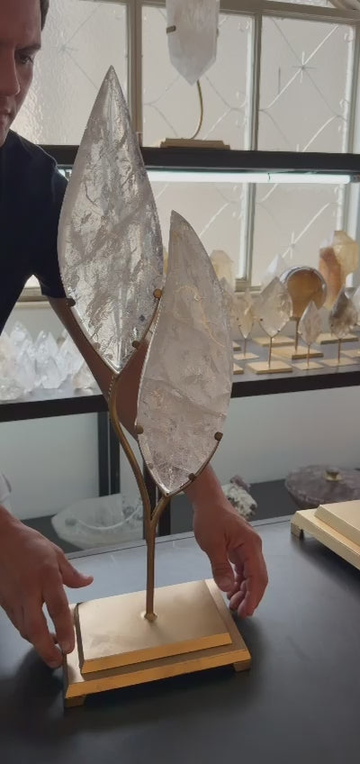 SCULTURAL CLEAR QUARTZ
FLAME