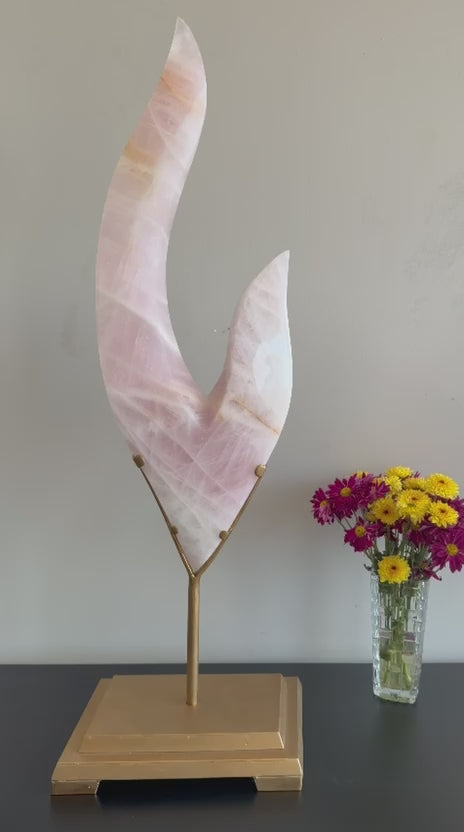ROSE QUARTZ SCULPTURE