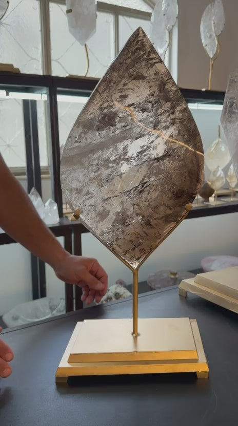 BICOLOR QUARTZ DOUBLE TERMINATED FLAME