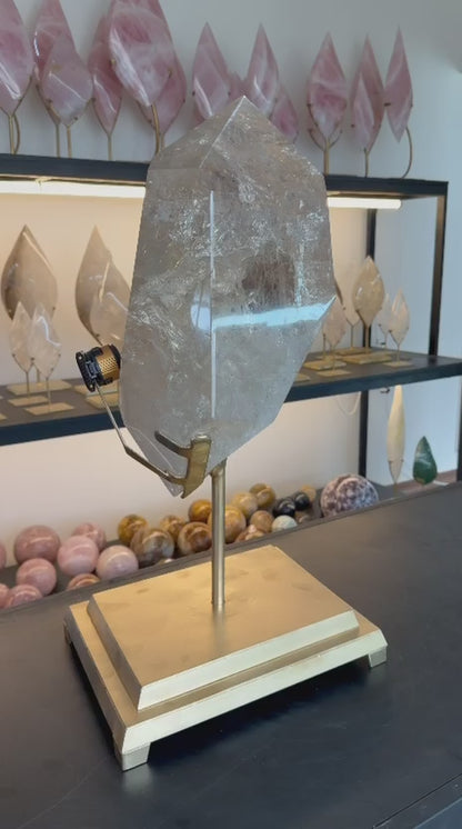 DOUBLE TERMINATED QUARTZ POINT